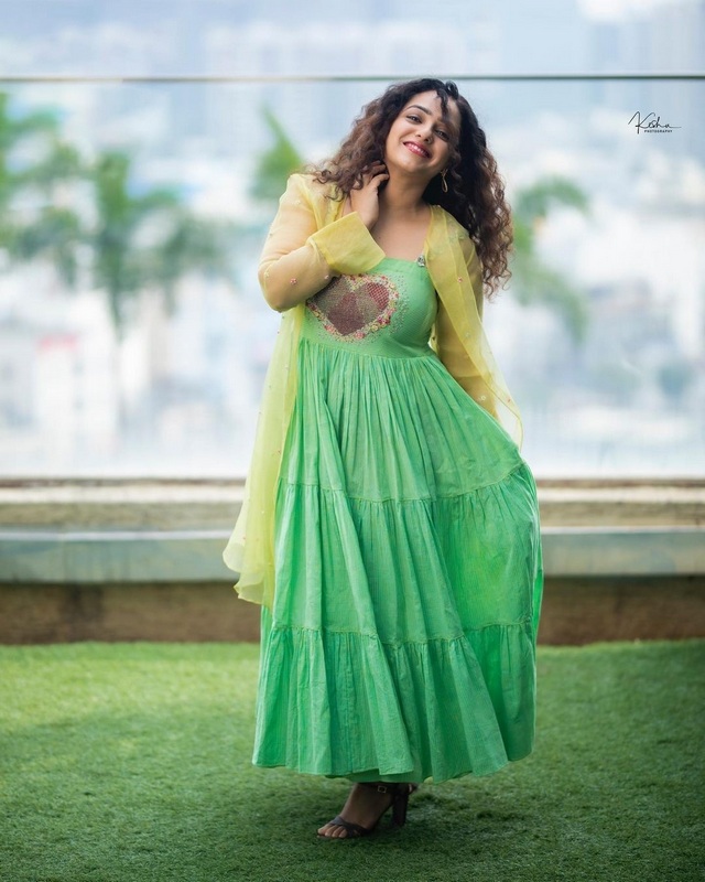 Nithya Menen Latest pics | Photo 2of 9 | Actress Nithya Menen | Nithya-Menen-New-Stills-02