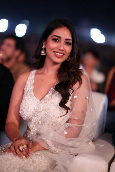 Nivetha-Pethuraj-Photos-04