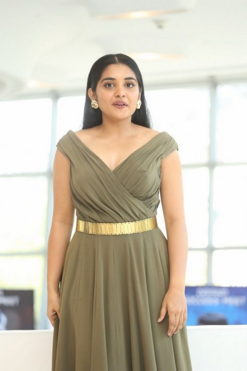 Nivetha-Thomas-New-Pics-09