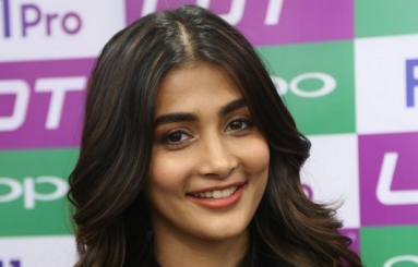 Pooja-Hegde-Latest-Pics-02