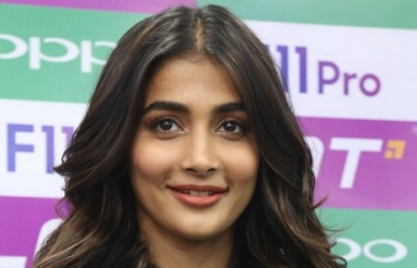 Pooja-Hegde-Latest-Pics-09