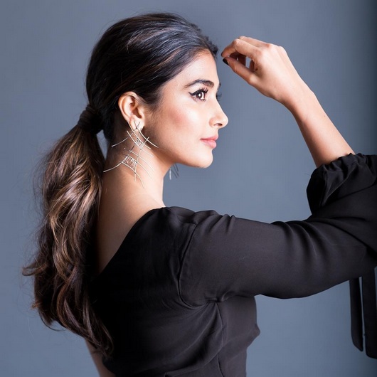 Pooja Hegde PhotoShoot