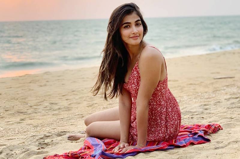 Pooja Hegde Latest Pics | Pooja Hegde | Photo 1 of 10