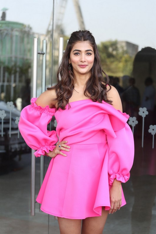 Pooja-Hegde-Photos-03