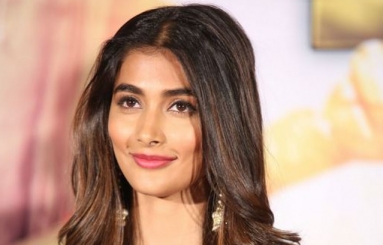 Pooja-Hegde-new-Photos-03