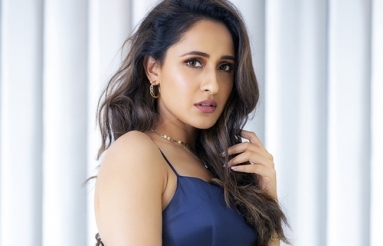 Pragya-Jaiswal-PhotoShoot-08