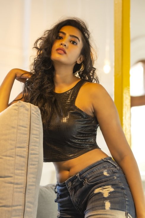 Pranathy-Sharma-Photoshoot-10