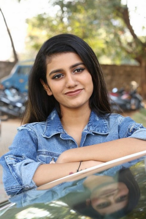 Priya-Prakash-Varrier-Photos-02