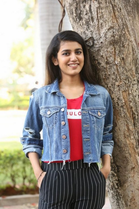 Priya-Prakash-Varrier-Photos-06