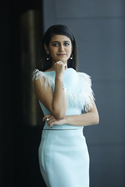 Priya-Prakash-Varrier-Stills-08