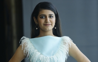 Priya-Prakash-Varrier-Stills-09