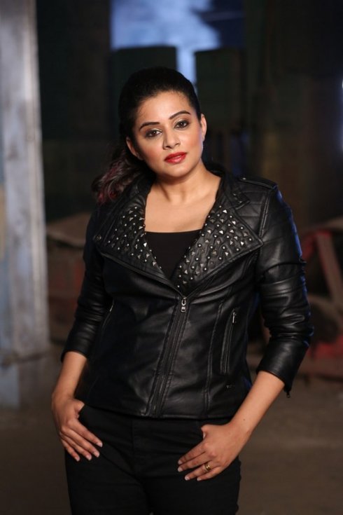 Priyamani-Latest-Photos-06