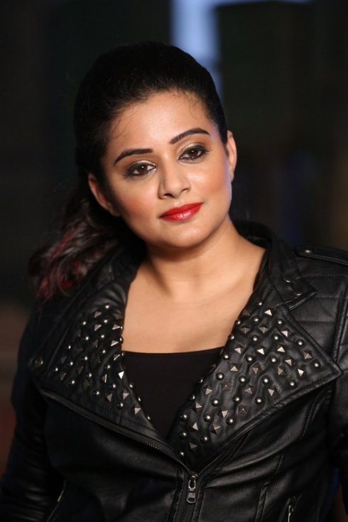 Priyamani-Latest-Photos-07