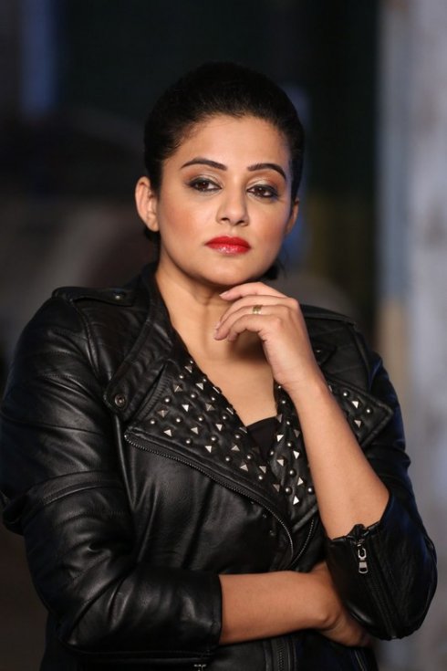 Priyamani-Latest-Photos-09