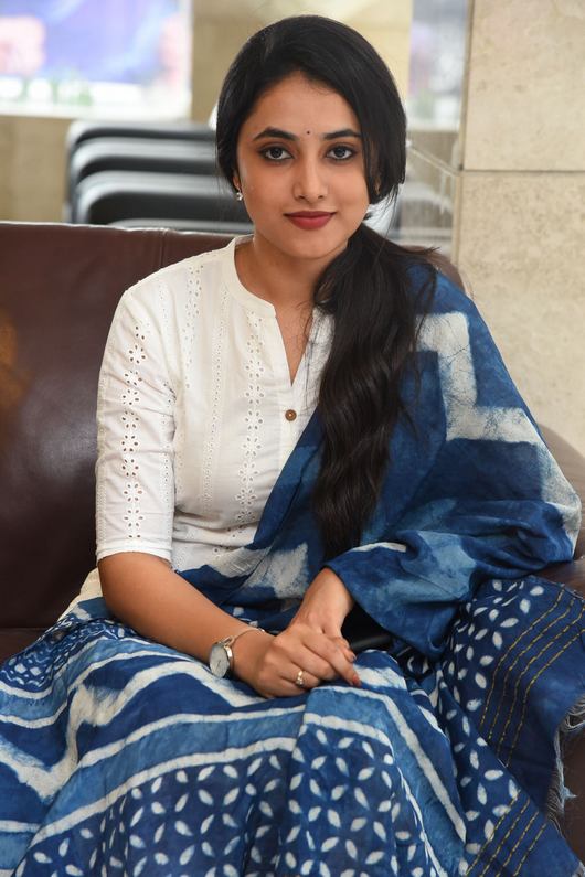 Priyanka Arul Mohan New Photos