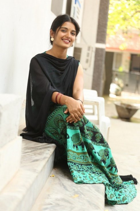 Priyanka-Jain-New-Photos-05