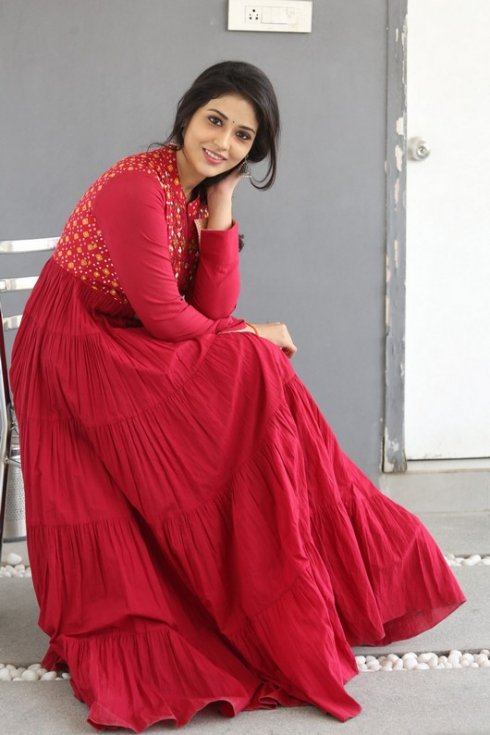 Priyanka-Jawalkar-Latest-Pics-04