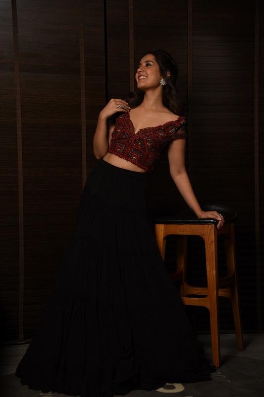 Raashi Khanna Latest Photoshoot