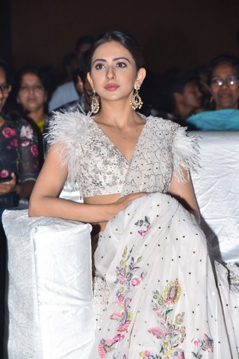 Rakul-At-NGK-Movie-Pre-Release-Event-09