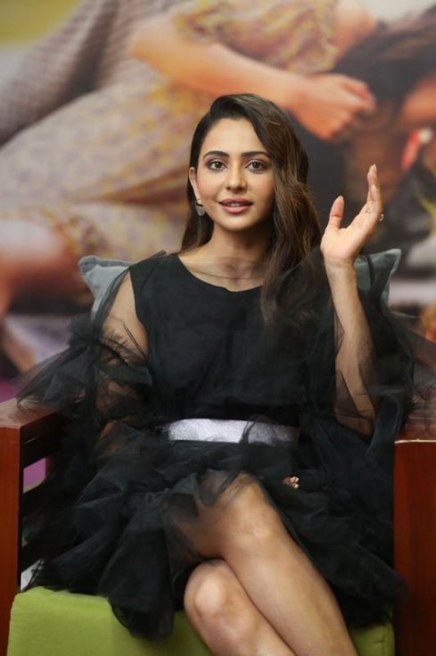 Rakul-Preet-Singh-Interview-Photos-08