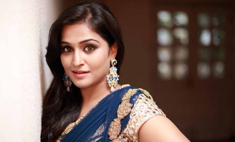 Actress Ramya Nambeesan Photos