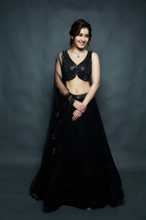 Rashi-Khanna-New-Photoshoot-12