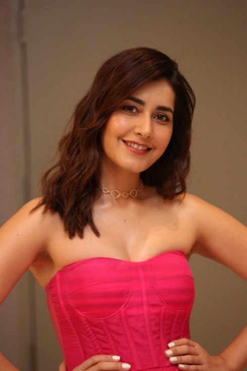 Rashi-Khanna-latest-Stills-04