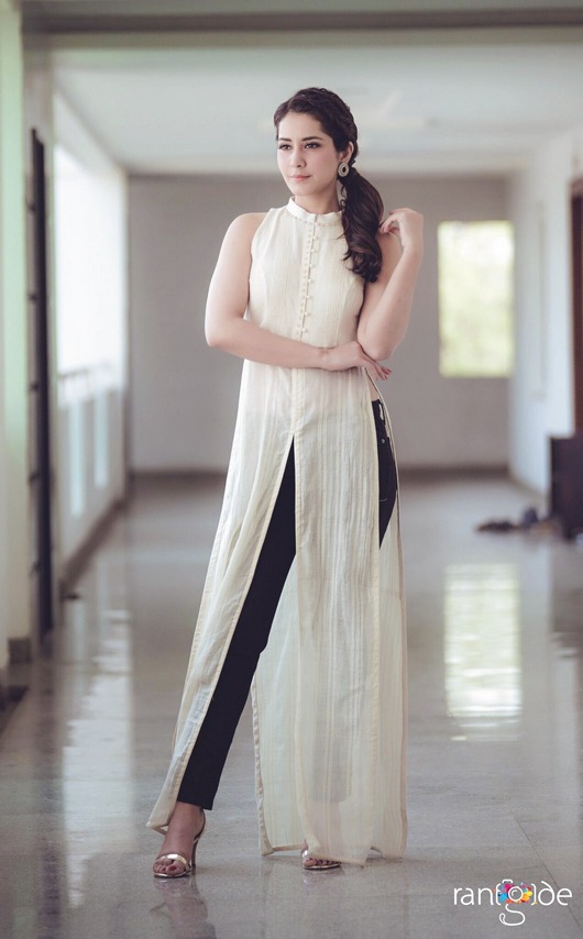 Rashi-khanna-New-Photos-04