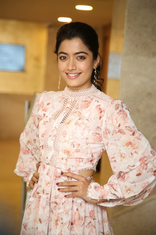 Rashmika-Mandanna-New-Images-02