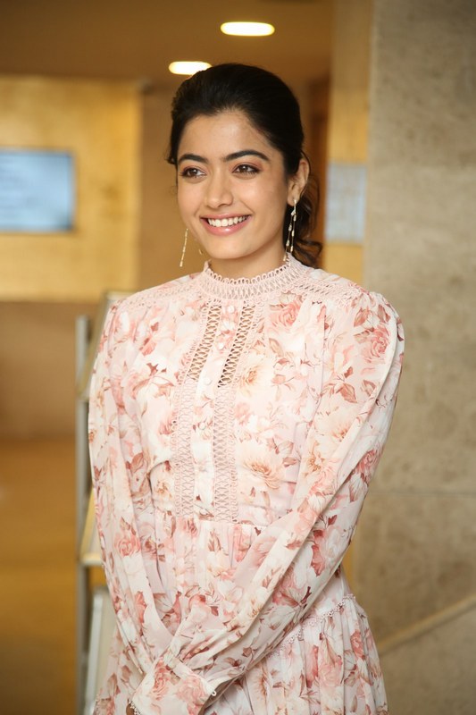 Rashmika-Mandanna-New-Images-03