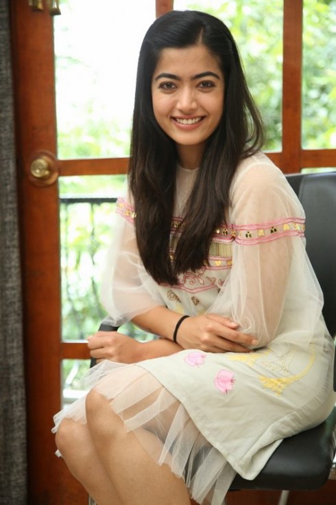 Rashmika-New-Photos-05