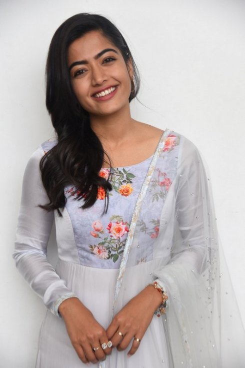 Rashmika-new-Photos-07