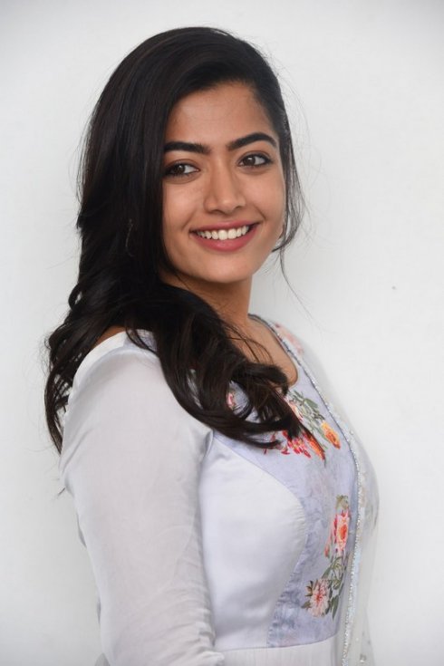 Rashmika-new-Photos-08