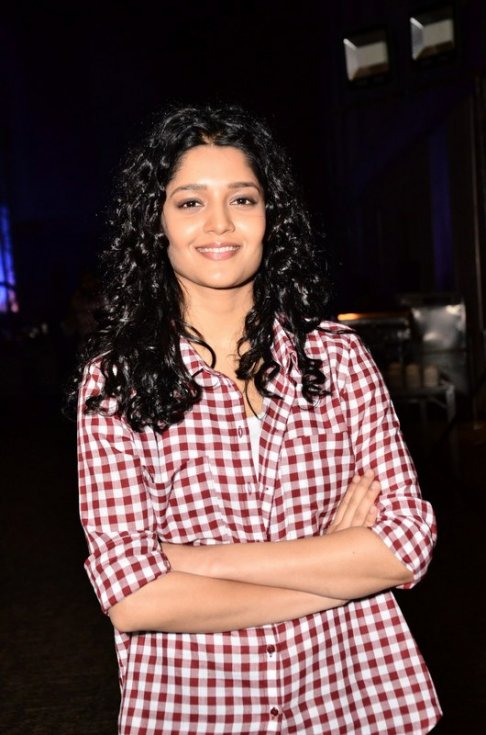 Ritika-Singh-Latest-Photos-05