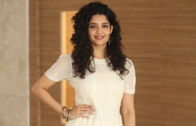 Ritika-Singh-New-Pics-06