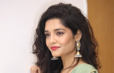 Ritika-Singh-latest-Pics-02