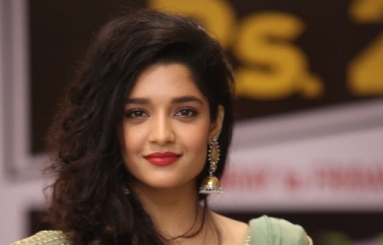 Ritika-Singh-latest-Pics-08