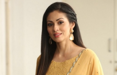 Sadha-New-Photos-05