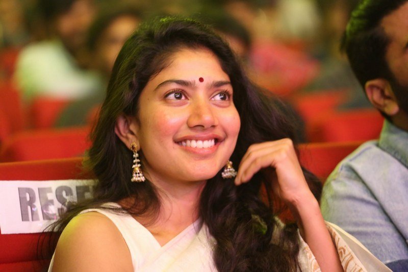 Sai-Pallavi-New-Pics-04