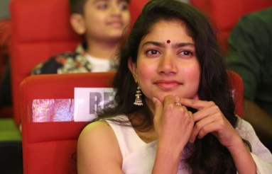 Sai-Pallavi-New-Pics-02