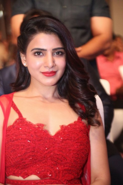 Samantha-Akkineni-new-Photos-03