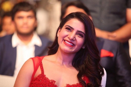 Samantha-Akkineni-new-Photos-05