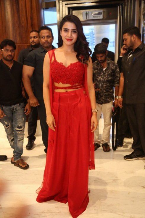 Samantha-Akkineni-new-Photos-09