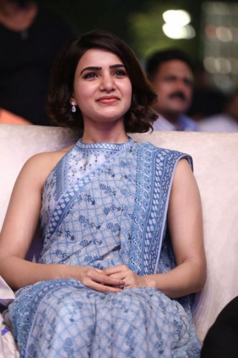 Samantha-At-Rangasthalam-Success-Meet-02