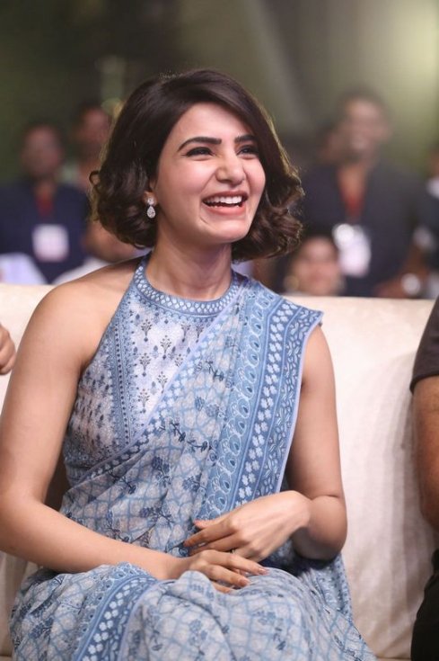 Samantha-At-Rangasthalam-Success-Meet-03