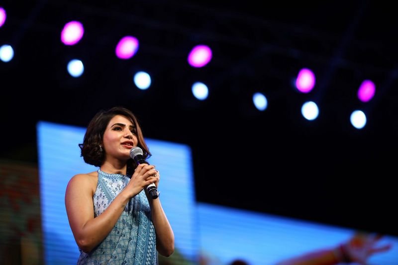 Samantha-At-Rangasthalam-Success-Meet-09