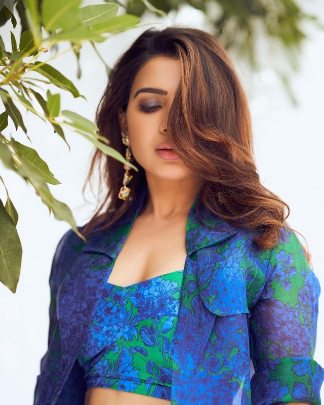 Samantha New Pictures