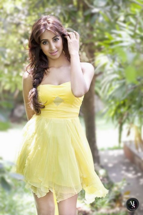 Sanjjanaa-Galrani-Latest-Photos-04