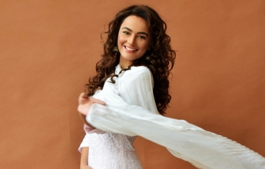 Seerat-Kapoor-Latest-Photos-10