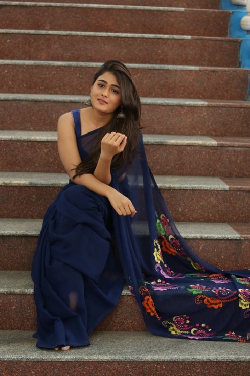 Shalini-Pandey-Latest-Stills-06